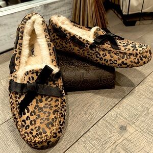 UGG Leopard Suede bow loafer!